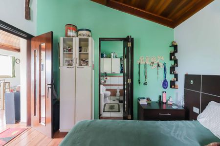 Casa à venda com 347m², 5 quartos e 3 vagasSuite 4 