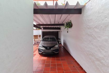 Casa à venda com 347m², 5 quartos e 3 vagasGaragem