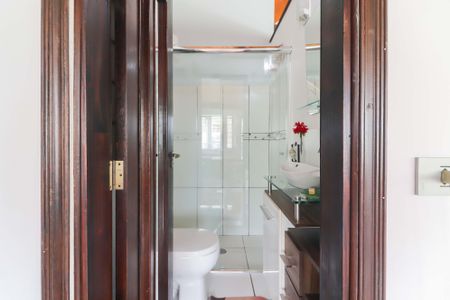 Casa à venda com 347m², 5 quartos e 3 vagasBanheiro Social