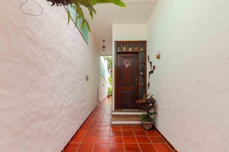 Casa à venda com 347m², 5 quartos e 3 vagasEntrada