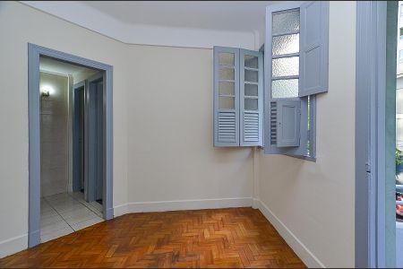Sala de apartamento à venda com 2 quartos, 70m² em Centro, Belo Horizonte
