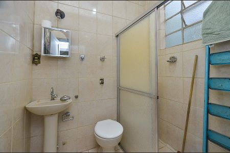 Apartamento à venda com 70m², 2 quartos e sem vagaBanheiro