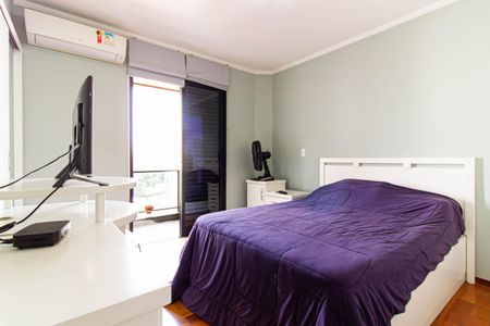 Apartamento à venda com 153m², 4 quartos e 2 vagasSuíte 2