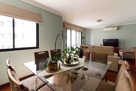 Apartamento à venda com 153m², 4 quartos e 2 vagasSala