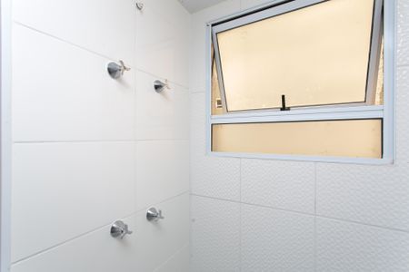 Apartamento para alugar com 42m², 2 quartos e 1 vagaBanheiro 