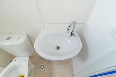 Apartamento para alugar com 40m², 2 quartos e sem vagaDetalhe - Banheiro