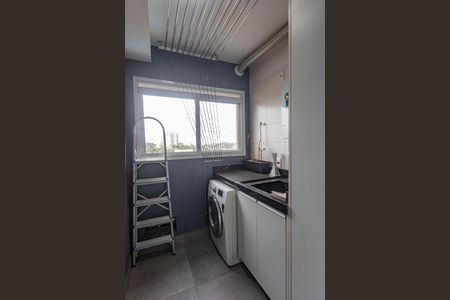 Apartamento à venda com 114m², 2 quartos e 2 vagasÁrea de serviço 