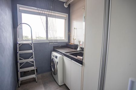 Apartamento à venda com 114m², 2 quartos e 2 vagasÁrea de serviço 