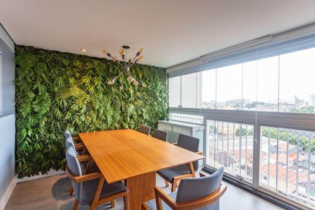 Apartamento à venda com 114m², 2 quartos e 2 vagasVaranda 