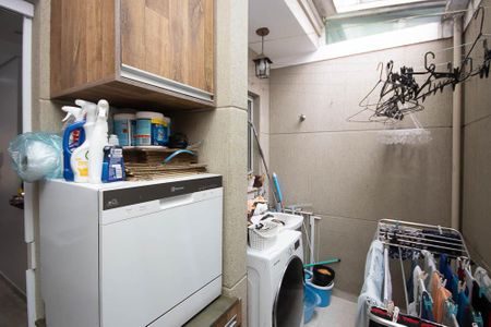 Casa à venda com 75m², 2 quartos e 1 vaga Casa à venda com 75m², 2 quartos e 1 vagaÁrea de Serviço