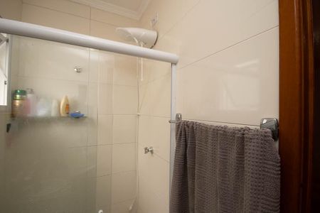 Casa à venda com 75m², 2 quartos e 1 vaga Casa à venda com 75m², 2 quartos e 1 vagaBanheiro da Suíte 1