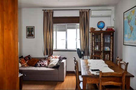 Sala de apartamento à venda com 2 quartos, 60m² em Cristal, Porto Alegre