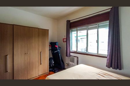 Quarto 1 de apartamento à venda com 2 quartos, 60m² em Cristal, Porto Alegre