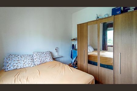 Quarto 1 de apartamento à venda com 2 quartos, 60m² em Cristal, Porto Alegre