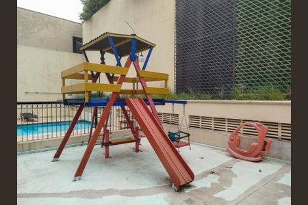 Apartamento para alugar com 60m², 2 quartos e 1 vaga Apartamento para alugar com 60m², 2 quartos e 1 vagaÁrea comum - Playground
