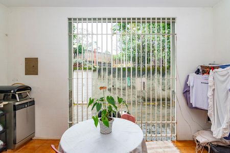 Casa à venda com 350m², 4 quartos e 8 vagasÁrea de Serviço