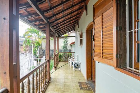 Casa à venda com 350m², 4 quartos e 8 vagasVaranda da Sala 1