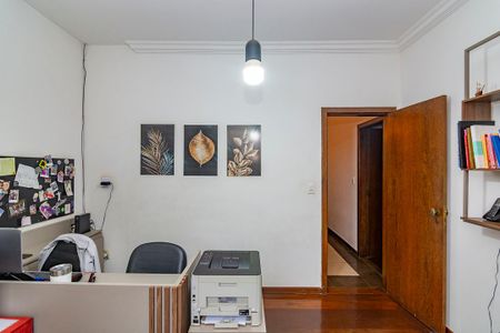 Casa à venda com 350m², 4 quartos e 8 vagasQuarto 4
