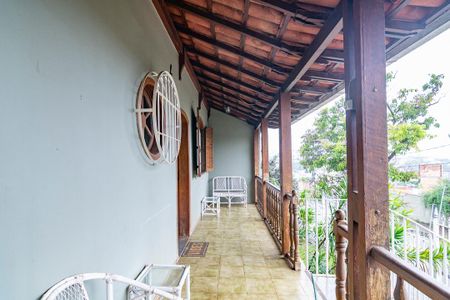 Casa à venda com 350m², 4 quartos e 8 vagasVaranda da Sala 1