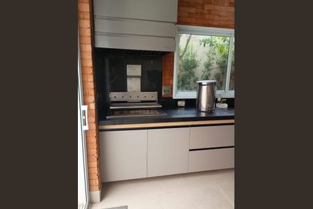 Apartamento à venda com 3 quartos, 121m² em Vila Gumercindo, São Paulo