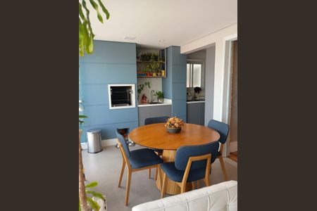 Apartamento à venda com 3 quartos, 121m² em Vila Gumercindo, São Paulo