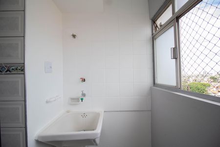 Apartamento para alugar com 55m², 2 quartos e 1 vagaÁrea de Serviço