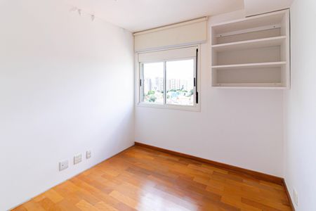 Apartamento para alugar com 132m², 3 quartos e 2 vagasQuarto