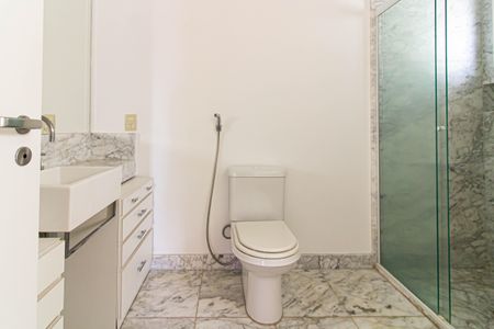 Apartamento para alugar com 132m², 3 quartos e 2 vagasBanheiro da Suíte 2