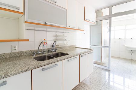 Apartamento para alugar com 132m², 3 quartos e 2 vagasCozinha