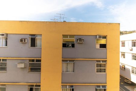 Vista da Sala de apartamento para alugar com 2 quartos, 52m² em Largo do Barradas, Niterói