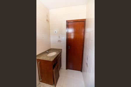 Apartamento para alugar com 52m², 2 quartos e sem vagaBanheiro