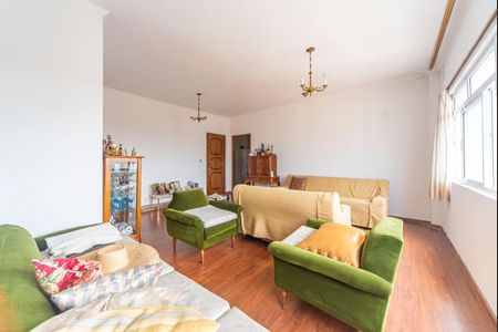 Apartamento para alugar com 146m², 3 quartos e sem vaga Apartamento para alugar com 146m², 3 quartos e sem vagaSala