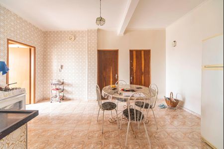 Apartamento para alugar com 146m², 3 quartos e sem vaga Apartamento para alugar com 146m², 3 quartos e sem vagaCozinha