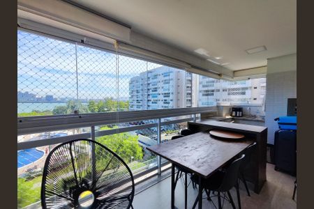 Varanda de apartamento para alugar com 2 quartos, 84m² em Barra da Tijuca, Rio de Janeiro