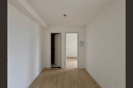 Sala  de apartamento à venda com 1 quarto, 30m² em Vila Ernesto, São Paulo