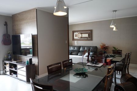 Apartamento à venda com 84m², 3 quartos e 1 vagaSala