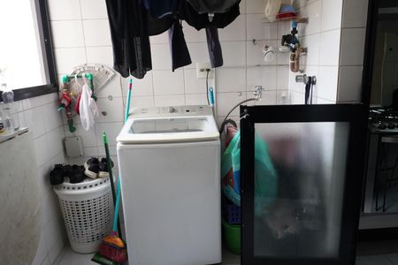 Apartamento à venda com 84m², 3 quartos e 1 vagaÁrea de Serviço