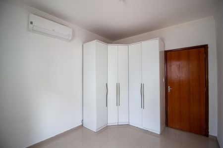 Quarto 1 de apartamento para alugar com 2 quartos, 47m² em Jardim Simus, Sorocaba