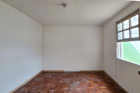 Casa para alugar com 196m², 3 quartos e 3 vagas Casa para alugar com 196m², 3 quartos e 3 vagasQuarto - Edícula