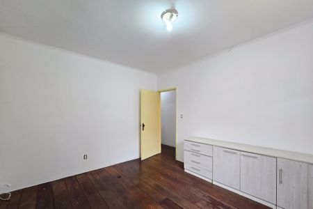Casa para alugar com 196m², 3 quartos e 3 vagas Casa para alugar com 196m², 3 quartos e 3 vagasQuarto 2