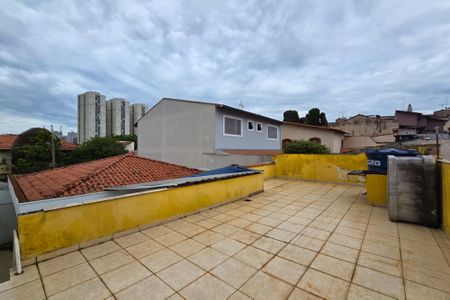 Casa para alugar com 196m², 3 quartos e 3 vagas Casa para alugar com 196m², 3 quartos e 3 vagasSacada