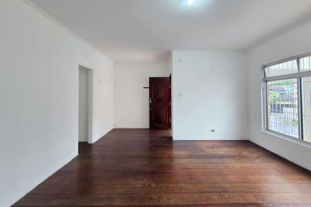 Casa para alugar com 196m², 3 quartos e 3 vagas Casa para alugar com 196m², 3 quartos e 3 vagasSala