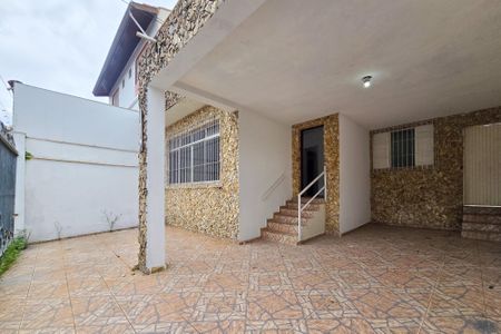 Casa para alugar com 196m², 3 quartos e 3 vagas Casa para alugar com 196m², 3 quartos e 3 vagasGaragem