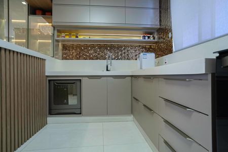 Apartamento à venda com 93m², 3 quartos e 2 vagasCozinha