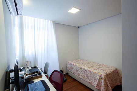 Apartamento à venda com 93m², 3 quartos e 2 vagasQuarto 2