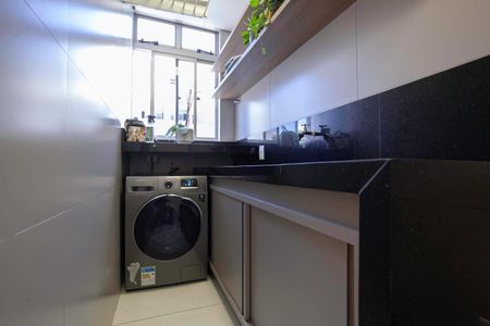 Apartamento à venda com 93m², 3 quartos e 2 vagasÁrea de serviço