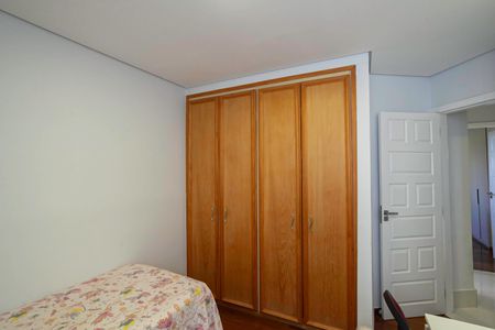 Apartamento à venda com 93m², 3 quartos e 2 vagasQuarto 2