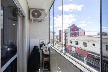 Apartamento à venda com 93m², 3 quartos e 2 vagasVaranda da suíte