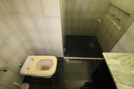 Apartamento à venda com 170m², 3 quartos e 2 vagasQuarto 1 - Banheiro