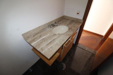 Apartamento à venda com 170m², 3 quartos e 2 vagasLavabo